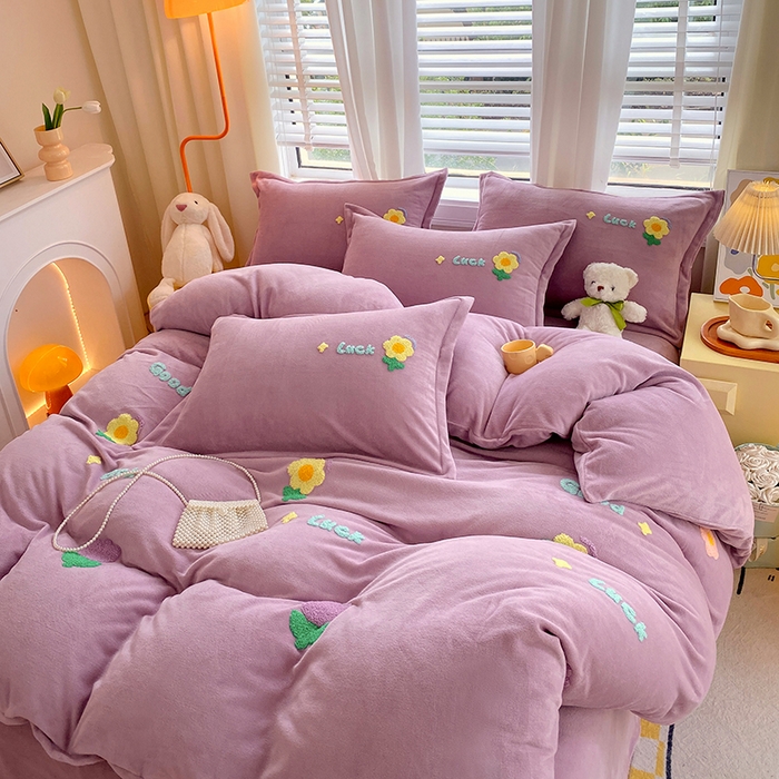 91家纺网 家纺一手货源 找家纺 凡客家居 2023新款毛巾绣牛奶绒四件套 郁金香-紫