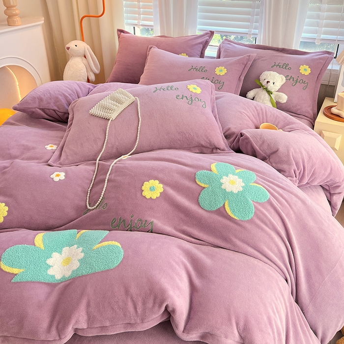 91家纺网 家纺一手货源 找家纺 凡客家居 2023新款毛巾绣牛奶绒四件套 伊莲娜-豆沙