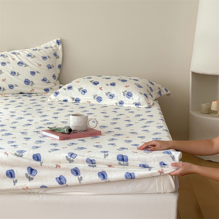 91家纺网 家纺一手货源 找家纺 时光里 2023新款全消光加厚牛奶绒印花单品单床笠 郁金香