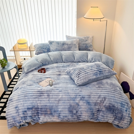 91家纺网 家纺一手货源 找家纺 （总）顾里2023新款扎染濑兔毛绒套件