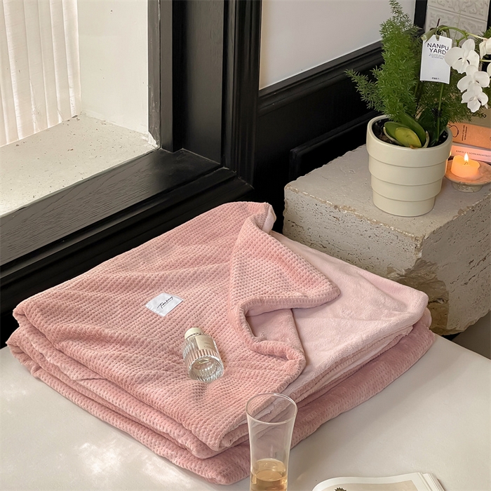 91家纺网 家纺一手货源 找家纺 时光里 2023新款全消光华夫格绒-单被套 浪漫粉