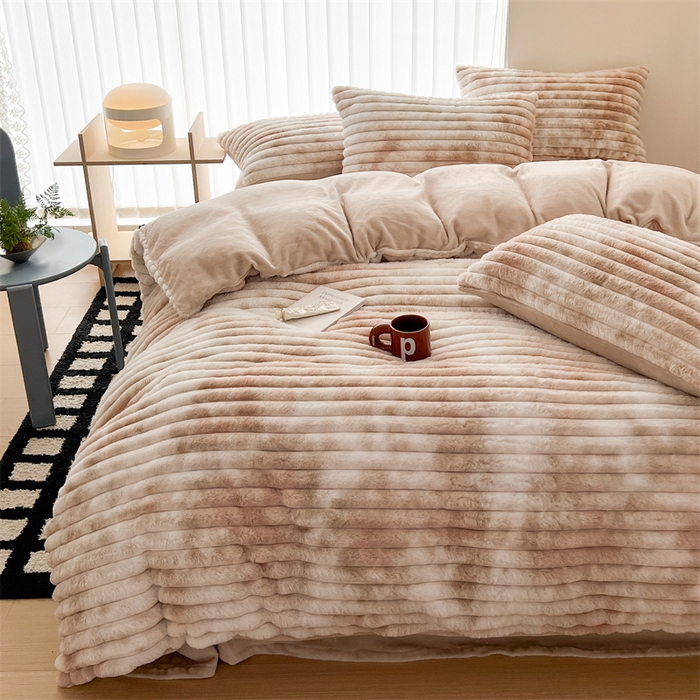 91家纺网 家纺一手货源 找家纺 顾里2023新款扎染濑兔毛绒套件 扎染米