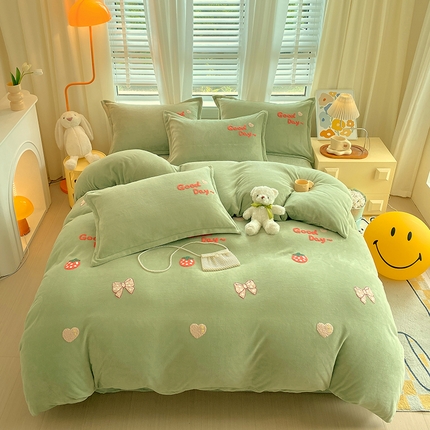 91家纺网 家纺一手货源 找家纺 （总）凡客家居 2023新款毛巾绣牛奶绒四件套学生宿舍三件套