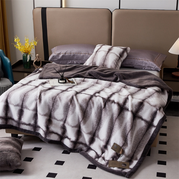 91家纺网 家纺一手货源 找家纺 凯轩毛毛毯毯子网销专供 23新款新款仿雪貂绒毛毯毯子 银蓝貂