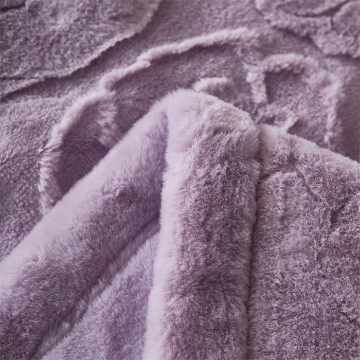 91家纺网 家纺一手货源 找家纺 凯轩毛毛毯毯子网销专供 23新款仿皮草提花毛毯毯子 恋爱紫