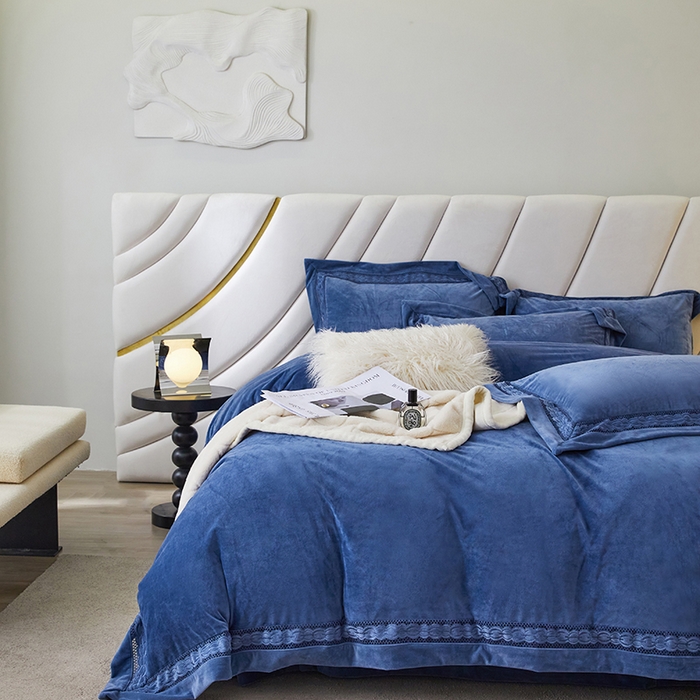 91家纺网 家纺一手货源 找家纺 榻尚2023新款婴肤绒镂空设计拼边工艺款四件套-佳梦系列 佳梦-蓝