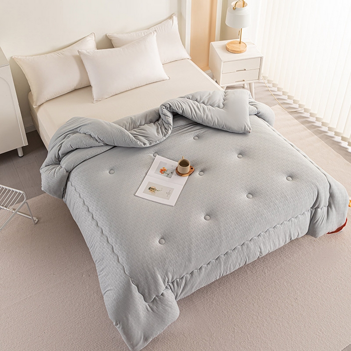 91家纺网 家纺一手货源 找家纺 佳居缘 2023新款火山绒大豆被 岩石灰