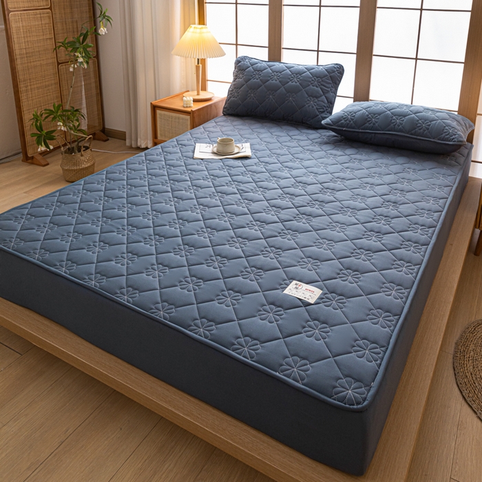 91家纺网 家纺一手货源 找家纺 米粒家纺 2023新款A类大豆纤维夹棉床笠系列 幸运花-深灰