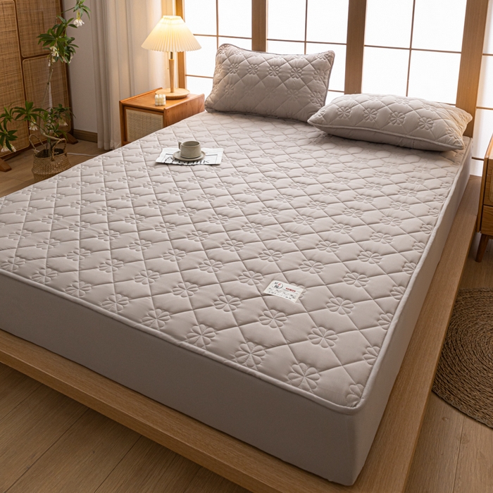 91家纺网 家纺一手货源 找家纺 米粒家纺 2023新款A类大豆纤维夹棉床笠系列 幸运花-卡其