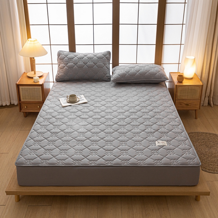 91家纺网 家纺一手货源 找家纺 米粒家纺 2023新款A类大豆纤维夹棉床笠系列 幸运花-浅灰