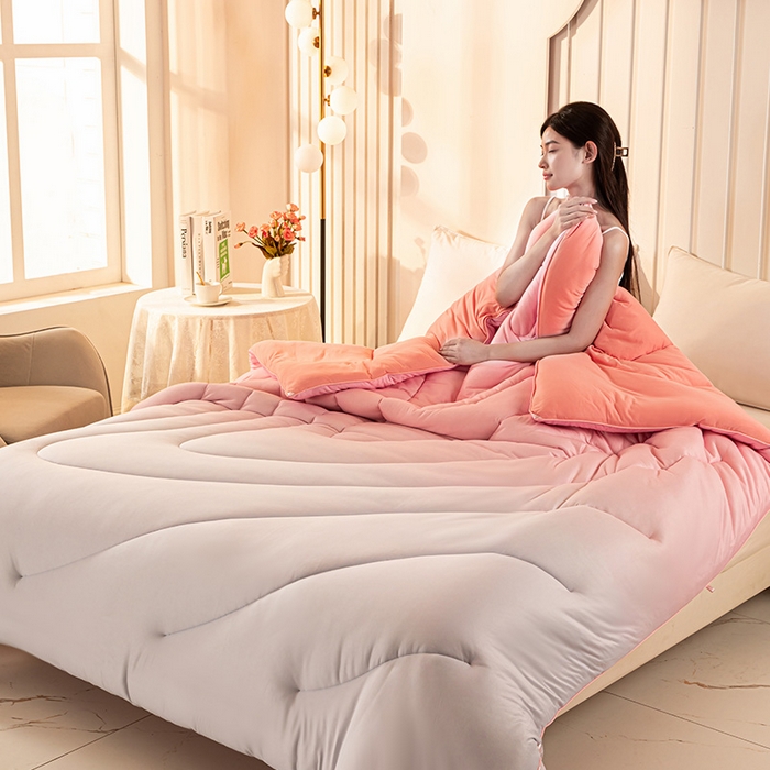 91家纺网 家纺一手货源 找家纺 佳居缘 2023新款A类晚霞发热纤维被 月影铃兰