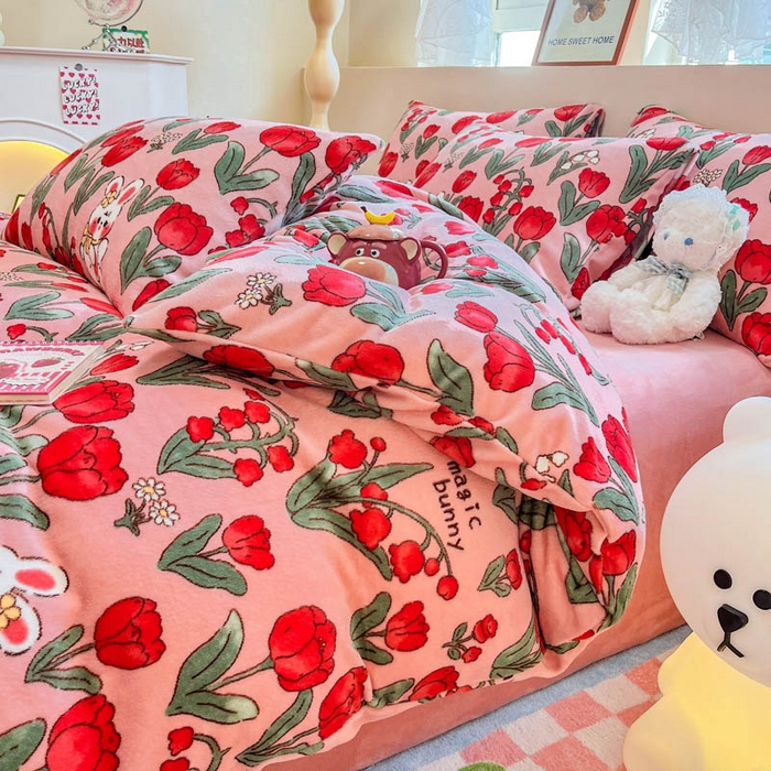 91家纺网 家纺一手货源 找家纺 沐辰 2023新款牛奶绒印花四件套 爱丽丝小兔