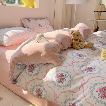 山茶家纺2023新款高克重印花牛奶绒四件套 丝带花