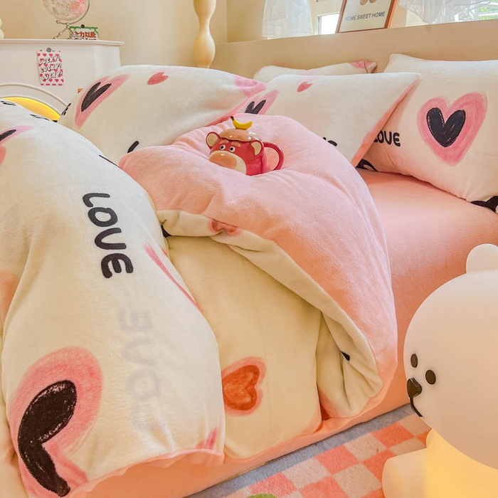 91家纺网 家纺一手货源 找家纺 沐辰 2023新款牛奶绒印花四件套 爱情光波