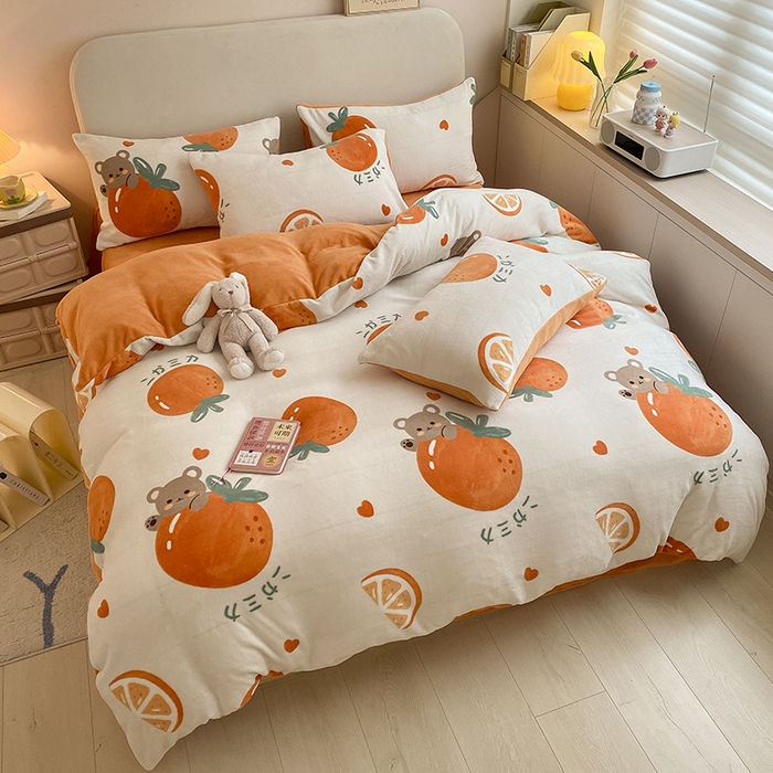 91家纺网 家纺一手货源 找家纺 沐辰 2023新款牛奶绒印花四件套 橘子熊