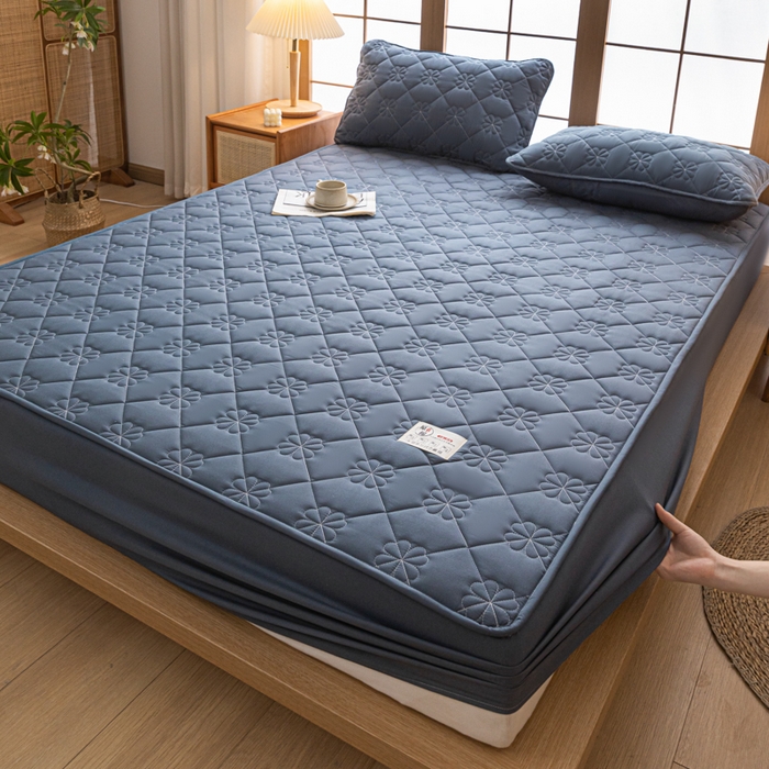 91家纺网 家纺一手货源 找家纺 米粒家纺 2023新款A类大豆纤维夹棉床笠系列 幸运花-深灰