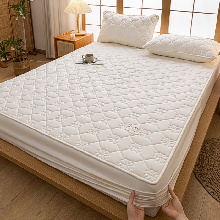 91家纺网 家纺一手货源 找家纺 米粒家纺 2023新款A类大豆纤维夹棉床笠系列 幸运花-白