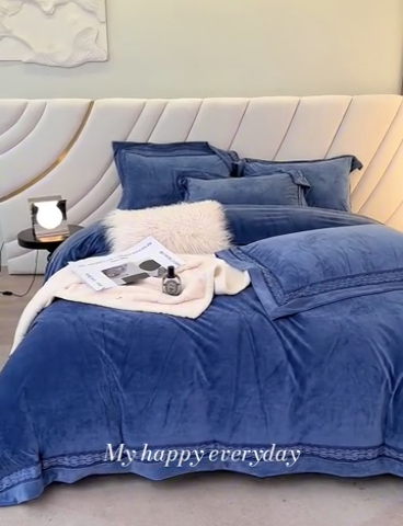 91家纺网 家纺一手货源 找家纺 榻尚2023新款婴肤绒镂空设计拼边工艺款四件套-佳梦系列 佳梦-蓝