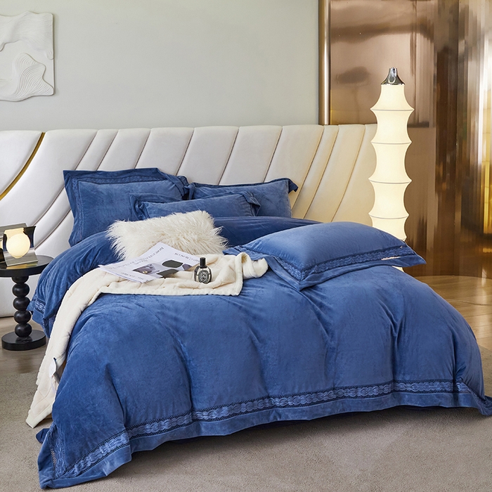 91家纺网 家纺一手货源 找家纺 榻尚2023新款婴肤绒镂空设计拼边工艺款四件套-佳梦系列 佳梦-蓝