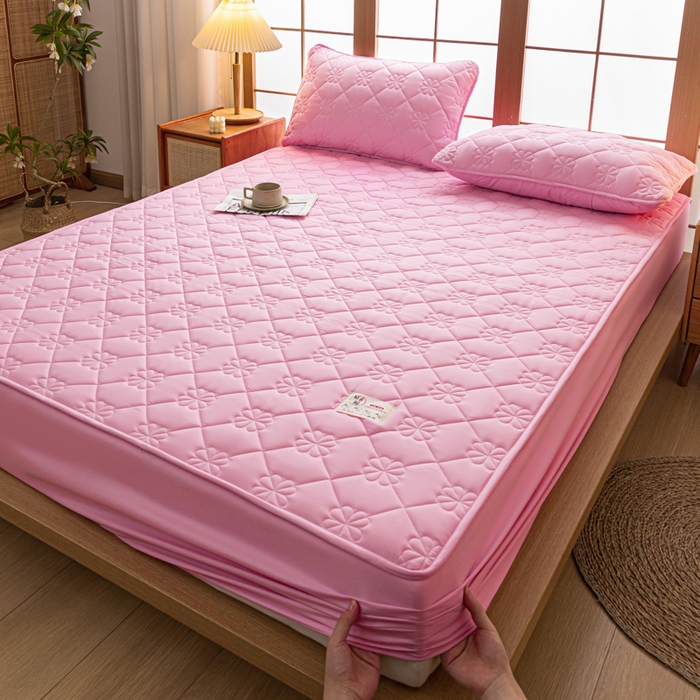 91家纺网 家纺一手货源 找家纺 米粒家纺 2023新款A类大豆纤维夹棉床笠系列 幸运花-粉