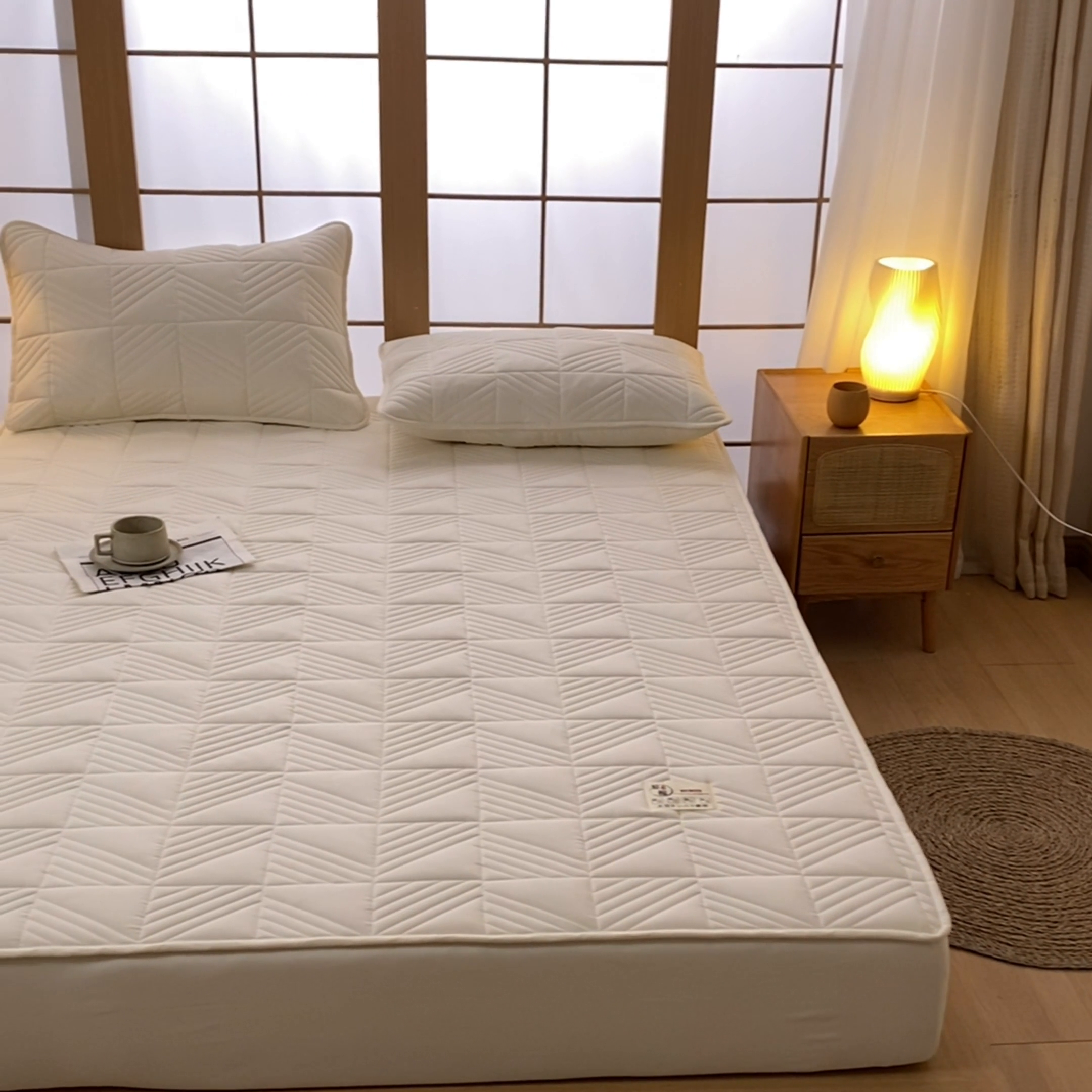 91家纺网 家纺一手货源 找家纺 米粒家纺 2023新款A类大豆纤维夹棉床笠系列 格调-白