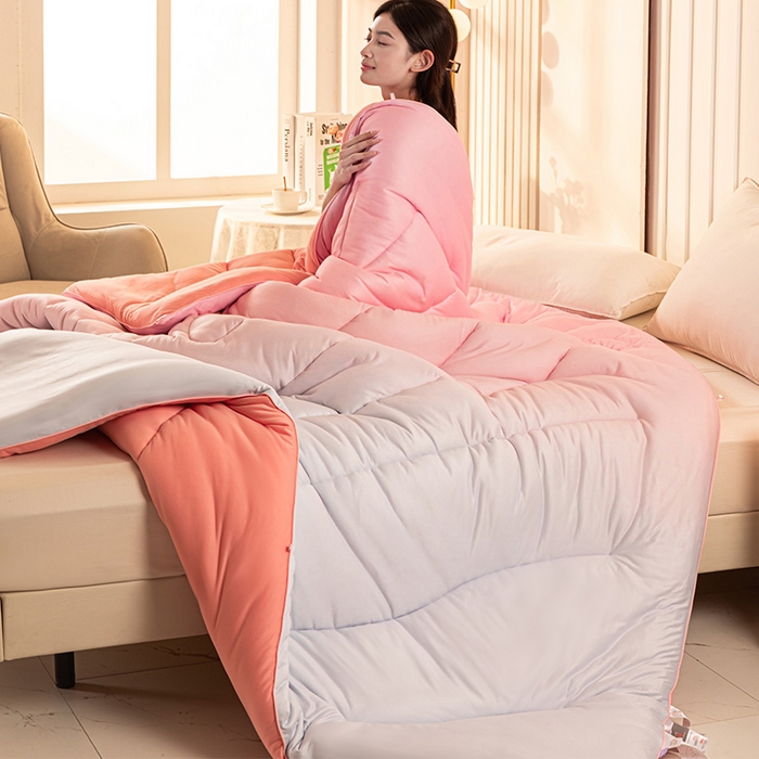 91家纺网 家纺一手货源 找家纺 佳居缘 2023新款A类晚霞发热纤维被 月影铃兰