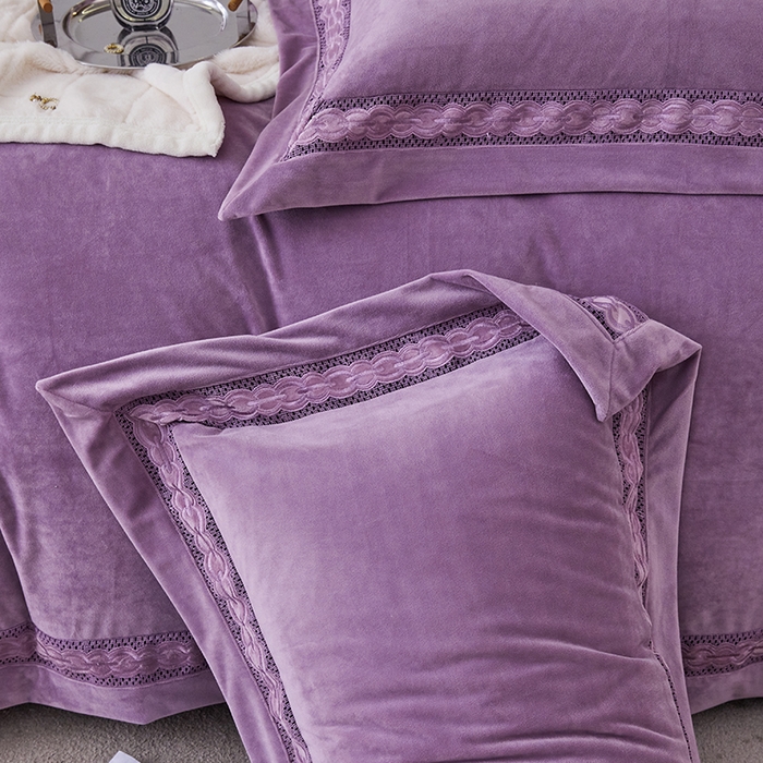 91家纺网 家纺一手货源 找家纺 榻尚 2023婴肤绒镂空设计拼边工艺款四件套--佳梦系列 佳梦-紫