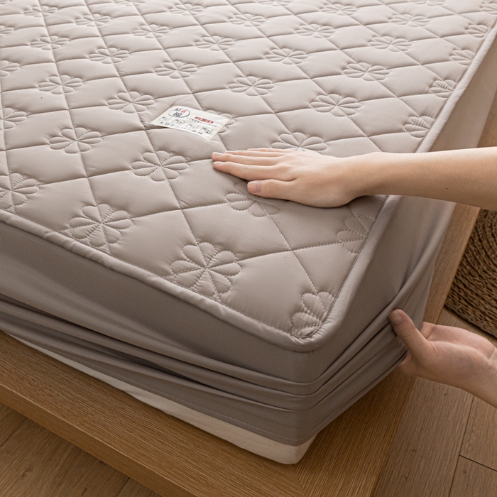 91家纺网 家纺一手货源 找家纺 米粒家纺 2023新款A类大豆纤维夹棉床笠系列 幸运花-卡其