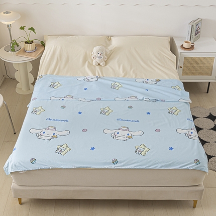 91家纺网 家纺一手货源 找家纺 Mr.pig猪先生2023新款三丽鸥全棉水洗棉旅行隔脏睡袋 圆点玉桂狗