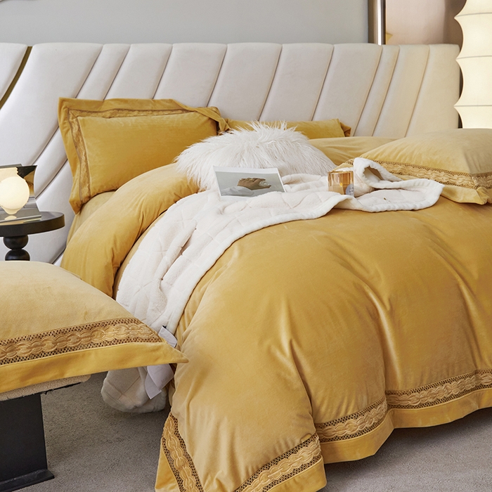 91家纺网 家纺一手货源 找家纺 榻尚 2023婴肤绒镂空设计拼边工艺款四件套--佳梦系列 佳梦-黄