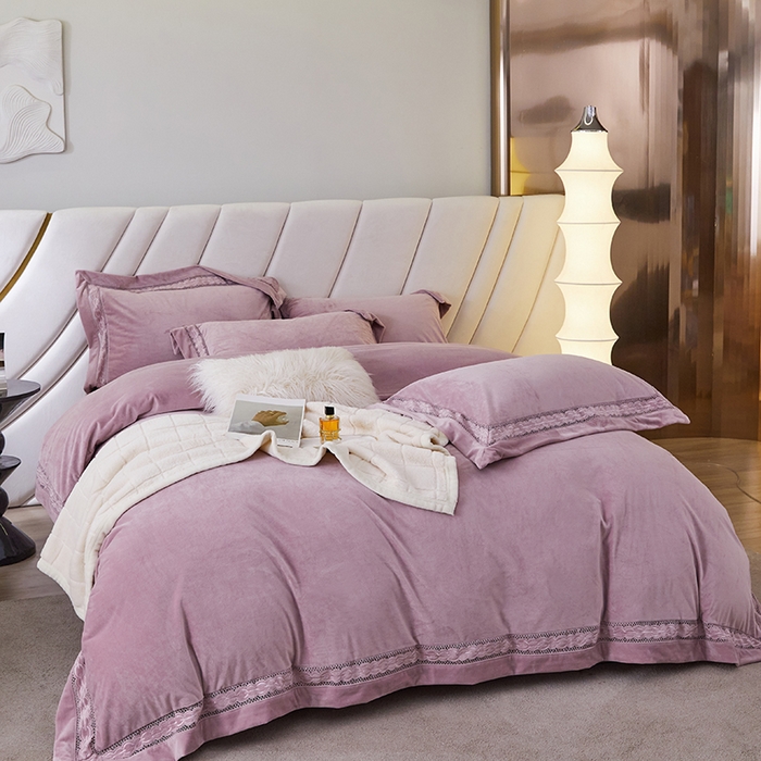 91家纺网 家纺一手货源 找家纺 榻尚 2023婴肤绒镂空设计拼边工艺款四件套-佳梦系列 佳梦-藕色