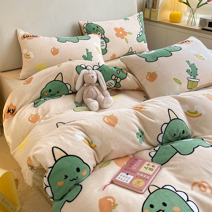 91家纺网 家纺一手货源 找家纺 沐辰 2023新款牛奶绒印花四件套 爱心恐龙