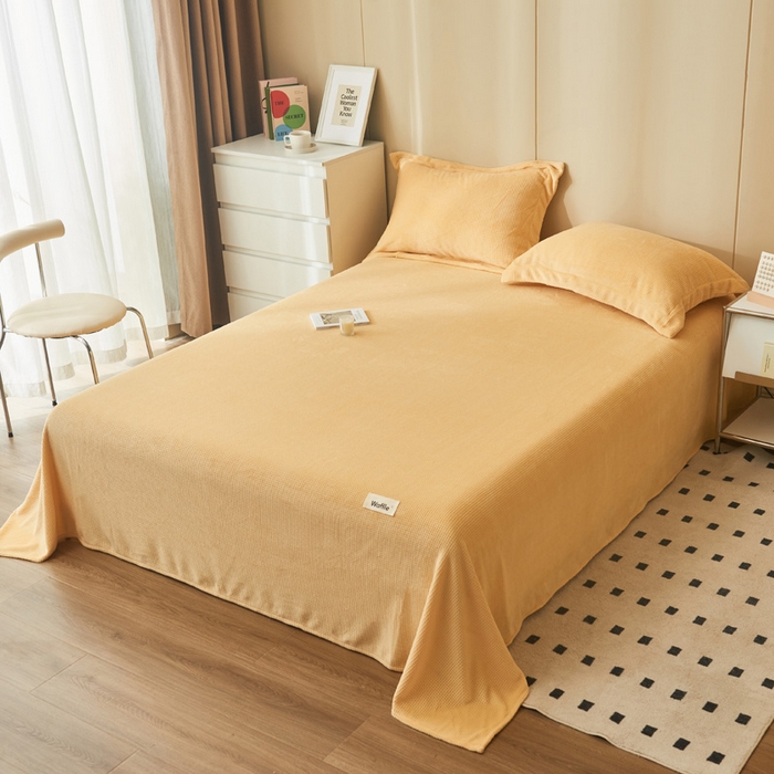 91家纺网 家纺一手货源 找家纺 吾诺 2023秋冬 华夫格绒床单枕套床笠毯子单品系列 - 牛奶绒床单 大豆黄