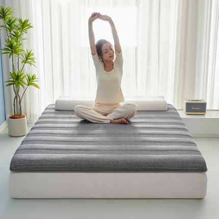 91家纺网 家纺一手货源 找家纺 锦丝钰床垫 2023新款乳胶记忆棉床垫直线款 单边直线灰色