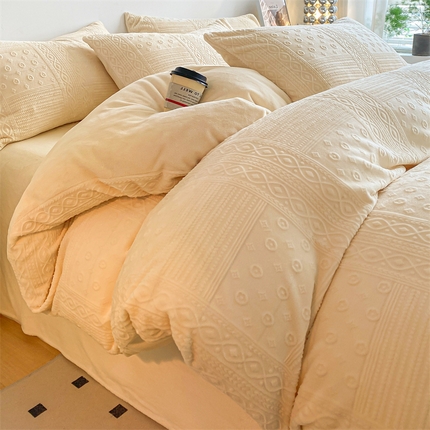 91家纺网 家纺一手货源 找家纺 （总）无界 2024新款B类牛奶绒雕花四件套-佩丝系列