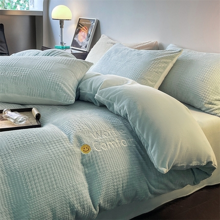 91家纺网 家纺一手货源 找家纺 （总）无界 2024新款B类牛奶绒雕花四件套-希蔓系列