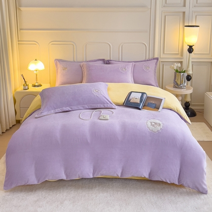 91家纺网 家纺一手货源 找家纺 总宜家坊 2023牛奶绒双拼小香风刺绣贴布绣四件套-戴安娜（含买家秀）