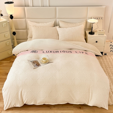 绒兔兔 2023新款雕花烂花牛奶绒刺绣四件套 克洛伊系列 克洛伊-奶白