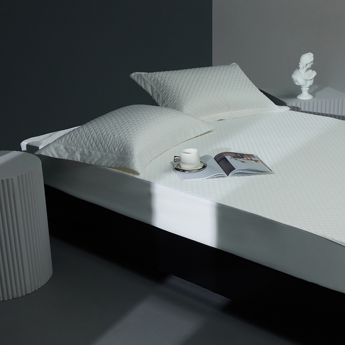 91家纺网 家纺一手货源 找家纺 缔缦 2023新款定织新布种S120系列夹棉床笠 贵族白