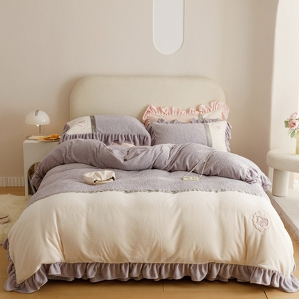 91家纺网 家纺一手货源 找家纺 （总）胜权2024牛奶绒5D雕花刺绣夹棉单床裙单件保暖床裙三件套四件套