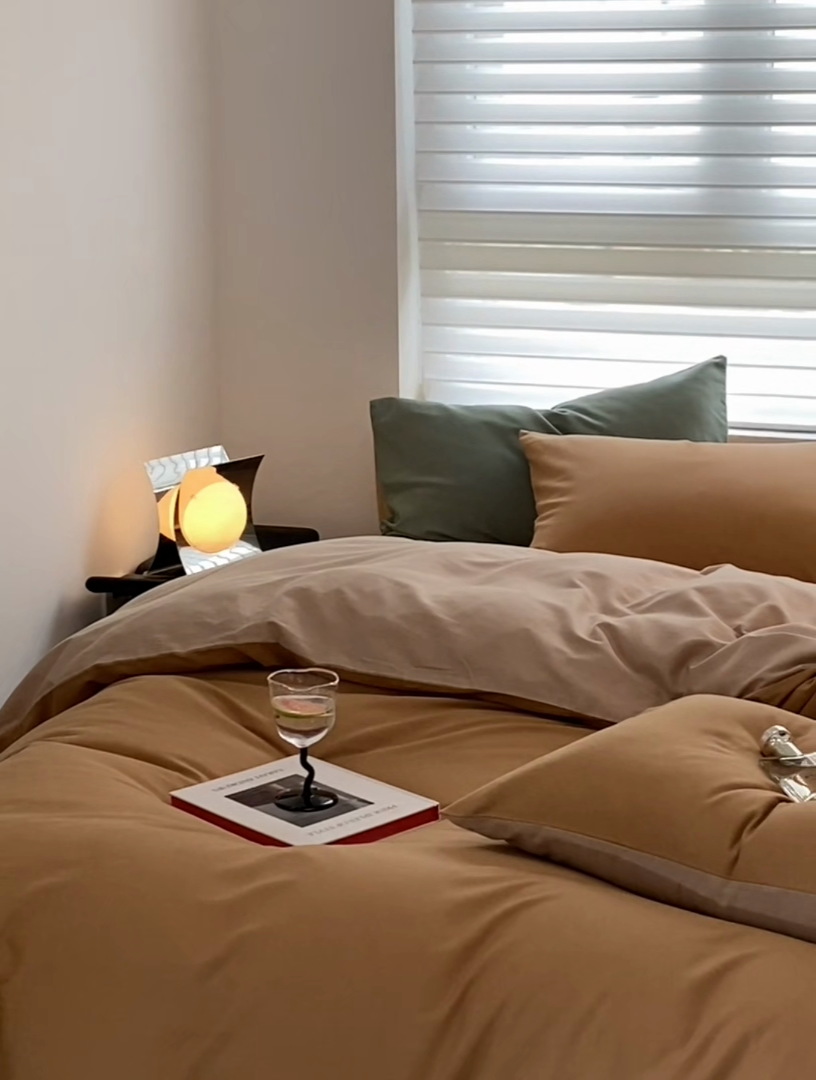 91家纺网 家纺一手货源 找家纺 沐白家居 2023火山小磨毛拼色基础款四件套 耀金