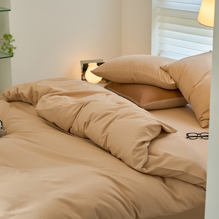 91家纺网 家纺一手货源 找家纺 沐白家居 2023火山小磨毛拼色基础款四件套 鱼肚