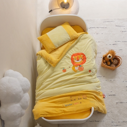 喜多兔儿童家纺 2023喜多兔牛奶绒活套被 小伙伴系列—黄色捣蛋小狮子