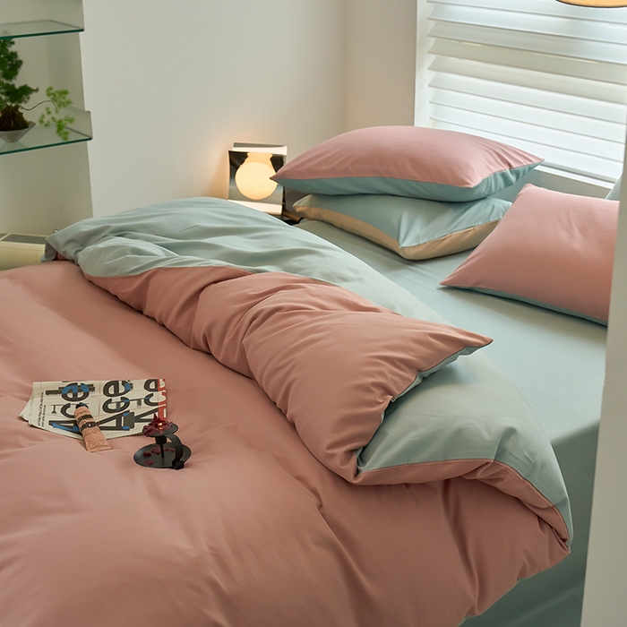 91家纺网 家纺一手货源 找家纺 沐白家居 2023火山小磨毛拼色基础款四件套 紫黛