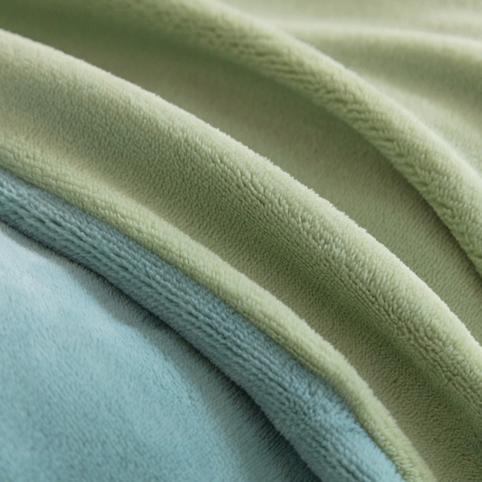 91家纺网 家纺一手货源 找家纺 喜多兔儿童家纺 2023喜多兔牛奶绒活套被 小伙伴系列—绿色搞怪小恐龙