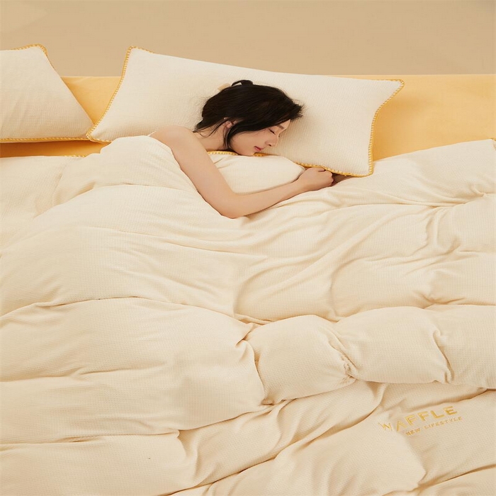 91家纺网 家纺一手货源 找家纺 （总）吾诺 2023秋冬 贝壳边华夫格牛奶绒四件套-纯净版拍摄风格