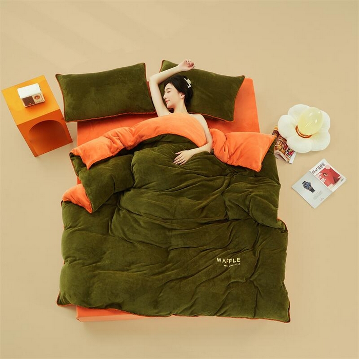 91家纺网 家纺一手货源 找家纺 吾诺2023秋冬贝壳边华夫格牛奶绒四件套-纯净版拍摄风格 橄榄绿-唐茶