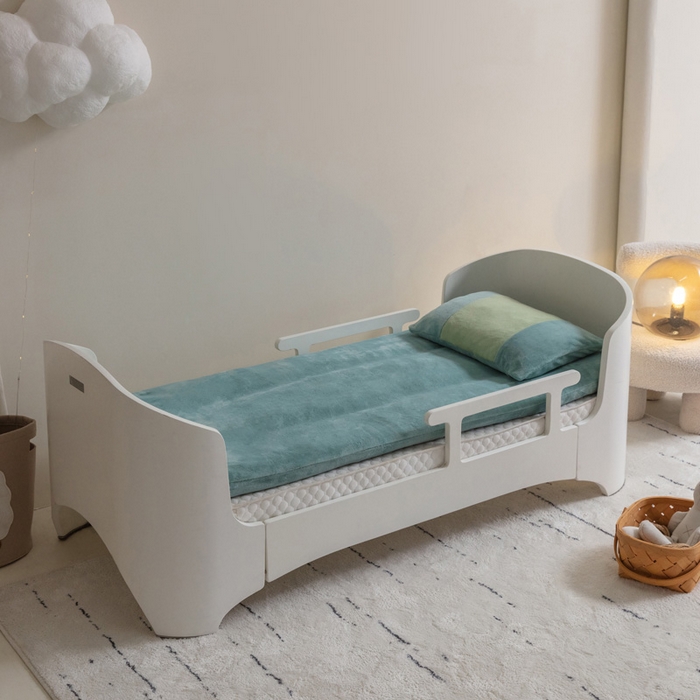 91家纺网 家纺一手货源 找家纺 喜多兔儿童家纺 2023喜多兔牛奶绒活套被 小伙伴系列—绿色森林小狮子