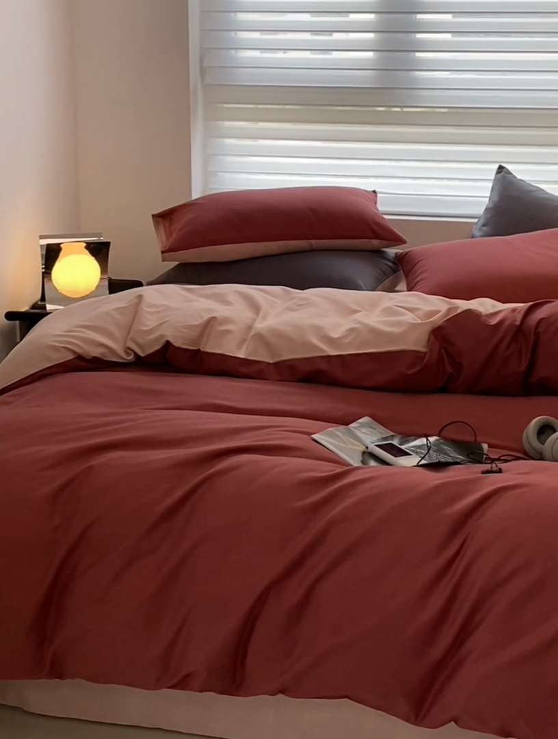 91家纺网 家纺一手货源 找家纺 沐白家居 2023火山小磨毛拼色基础款四件套 维粉