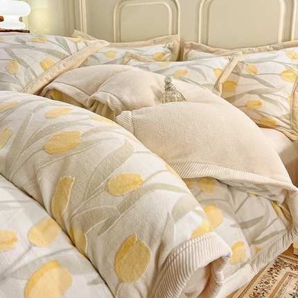 （总）宜代光年 2025新款大包边着色雕花暖阳绒四件套